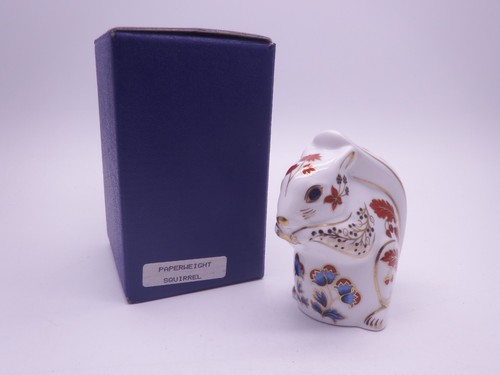 Royal crown derby squirrel - crown,