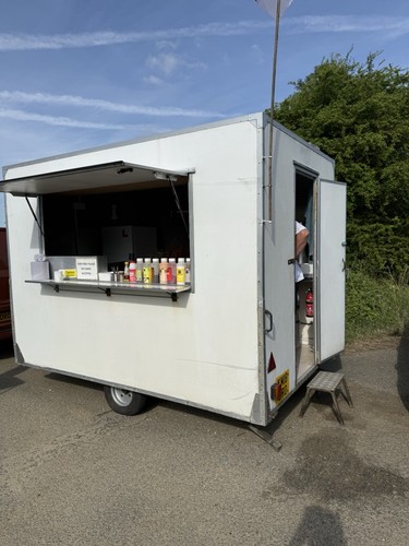 Catering van - catering,