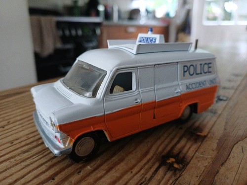 Dinky 287 ford transit police - dinky,