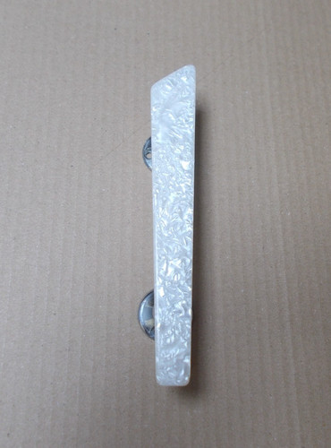 Handles lucite bar handle - lucite,