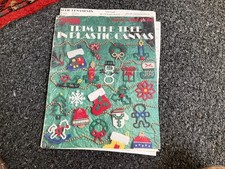 Vtg Rare Leisure Arts TRIM THE TREE IN PLASTIC CANVAS '92 Leaflet