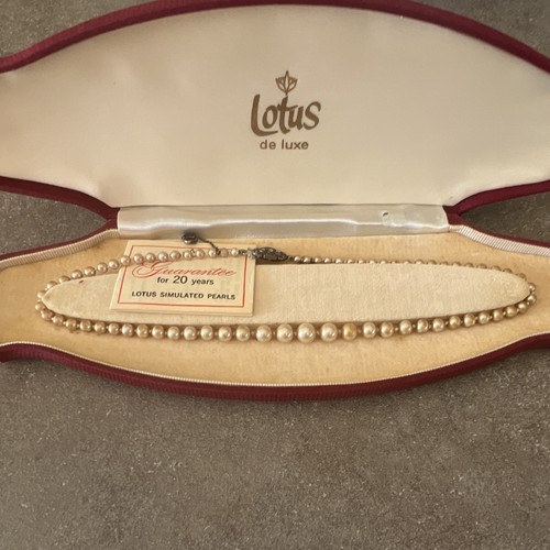 Lotus luxe simulated - de, cream