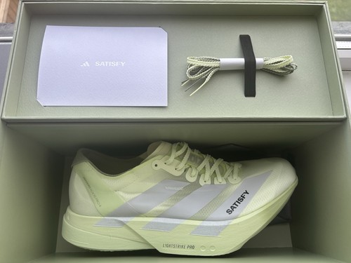 Adidas satisfy adizero - adidas, adios