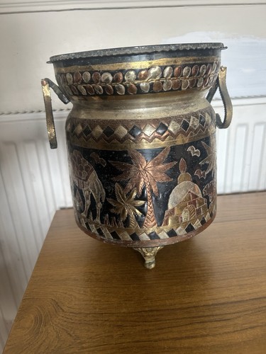 Tunisian copper and brass ice - and,