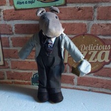 Elizabeth Rose Creation Hippo Groom.