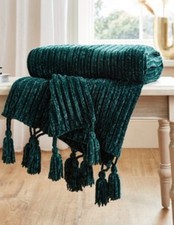 Dunelm large snuggly Chunky Chenille Throw soft  fuzzy throw Jade emerald green