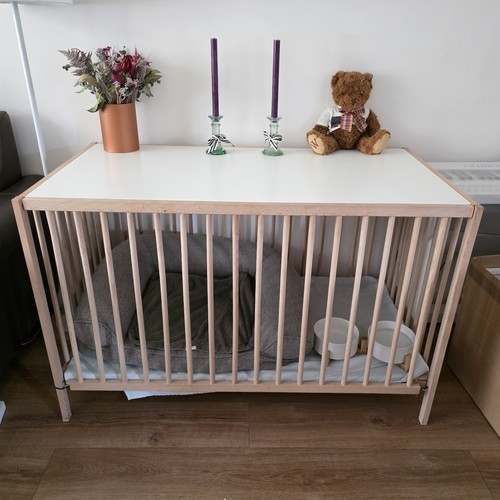 Ikea large dog furniture crate - dog,
