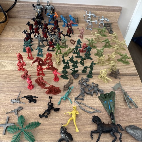 Lanard 2015 plastic army men - 2015,