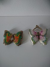 2 ENAMELLED METAL RHINESTONE