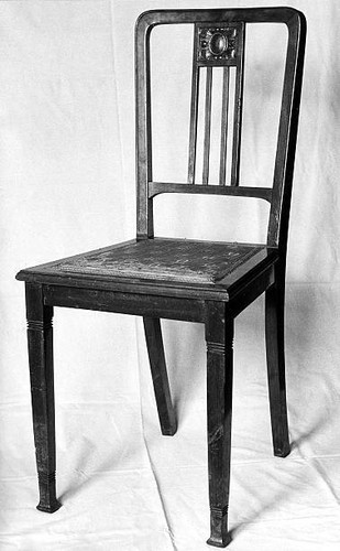 Simple wooden chair 1955 - wooden,