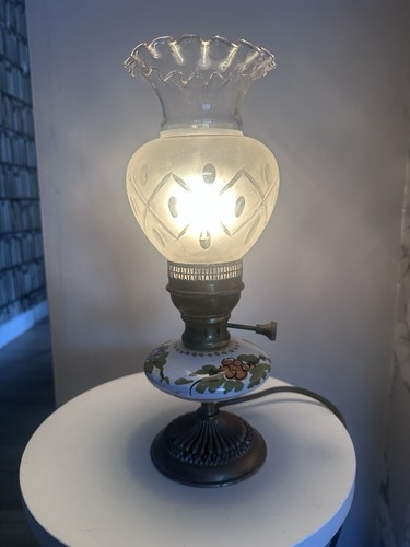 Vintage floral table lamp - floral,