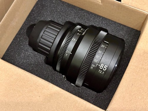 Slr magic 85mm - magic,