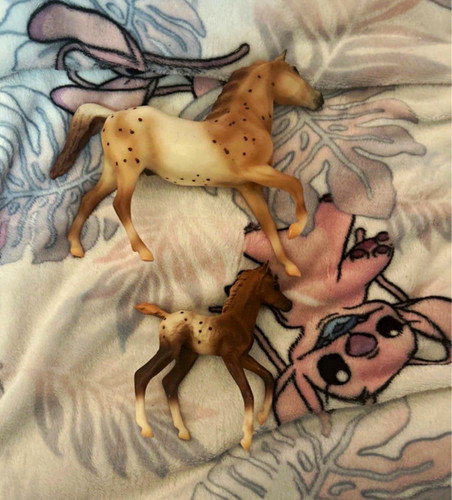 Mare and foal classic breyer - foal,