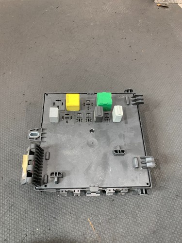2005 vauxhall vectra fuse - c,