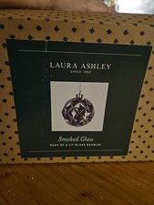 BNWT Laura Ashley  6 XIndividual Light Up Smoked Glass Battery Christmas Baubles