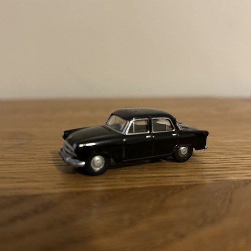 Base toys diecast c702 - base,