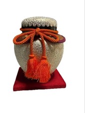 Tea Pots and Utensils, Large Size, Used, Eligible for Price Reduction