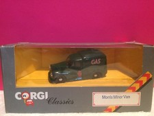 CORGI CLASSIC SUPERB MORRIS