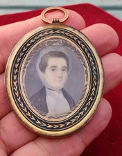 SUPERB ANTIQUE 19TH C PORTRAIT MINIATURE  NOBLE LADY 9CT GOLD MOURNING FRAME 