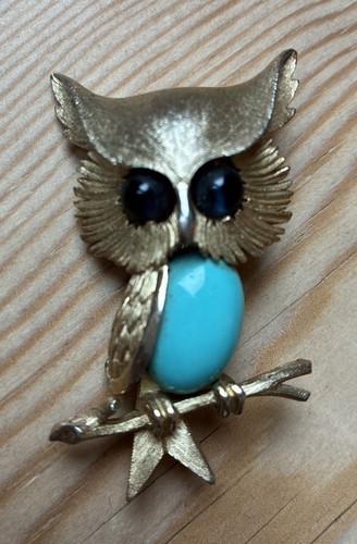 Vintage gold owl figural - gold,