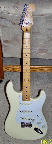 1986 squier stratocaster - squier, e6