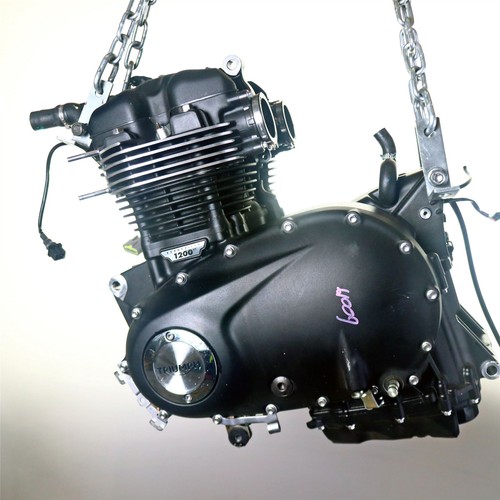 2025 triumph bonneville t120 - bonneville,