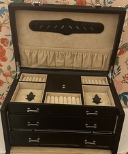 XL Windrose Vanity Case Lockable Jewellery Box Multi-Storage  Tier Chest Leather