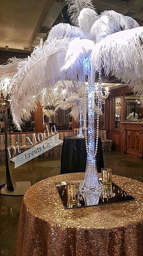 Feather centerpiece hire - centerpiece,