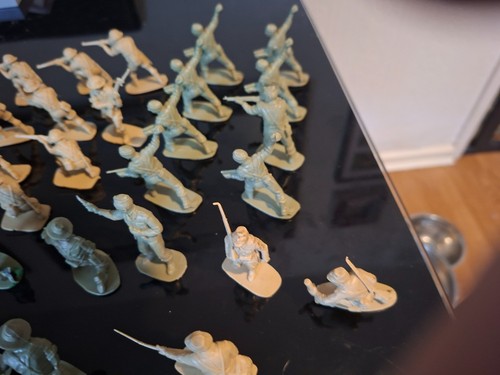 Airfix toy soldiers - airfix,