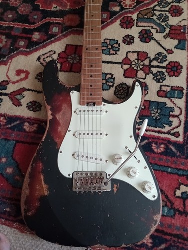 Eart custom stratocaster