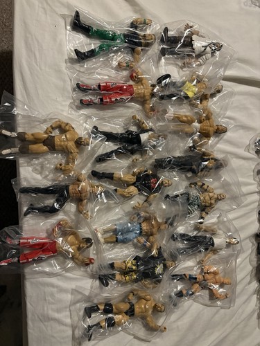 Wwe wrestling figures - wwe, bundle