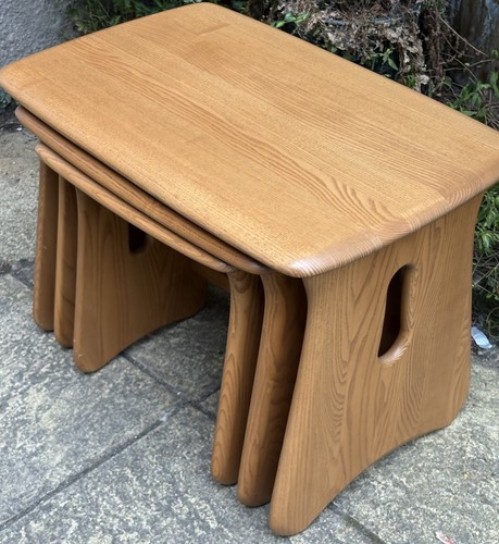 Stunning set modern ercol - ,