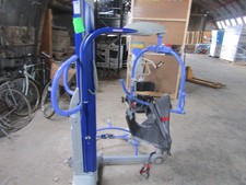 Arjo MaxiMove Patient