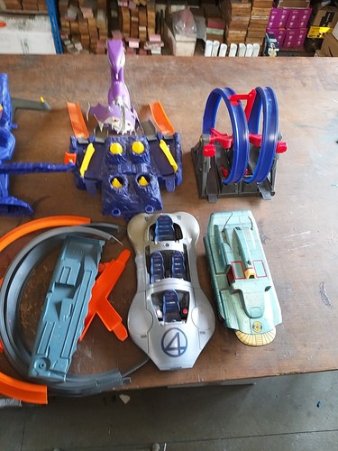 Hot wheels track and other - hot,