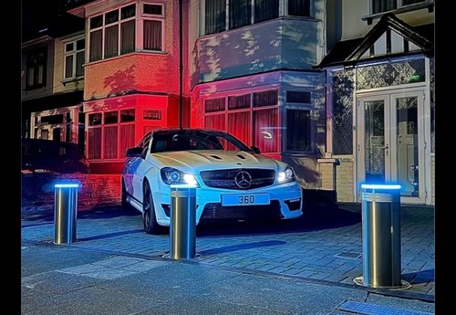 Remote fob telescopic bollards - remote,