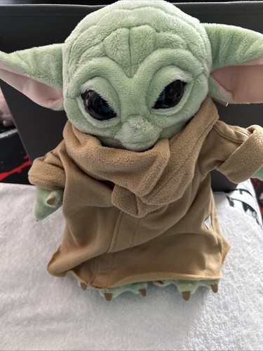 Build bear baby yoda - bear,