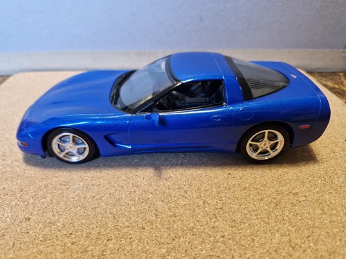 Revell 2003 corvette - revell, corvette’
