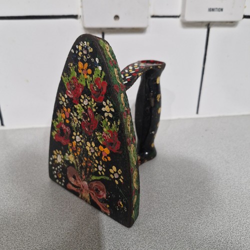 Barge ware cast iron flat - ware,