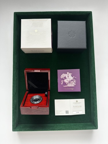 The royal mint 2026 - royal, gold