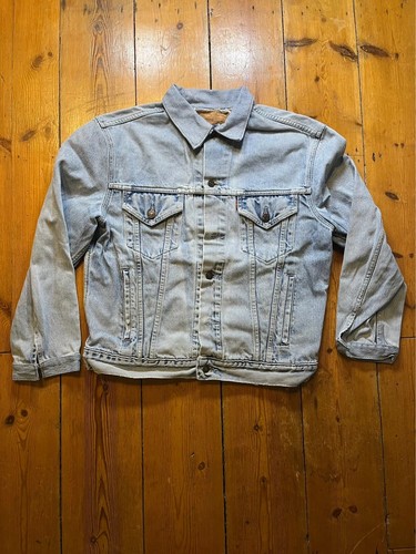 Levi denim jacket large - levi’s,