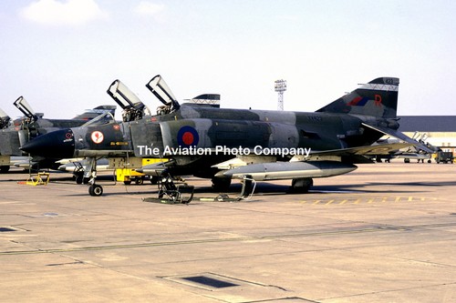 Raf squadron mcdonnell 4m - raf, f-4m