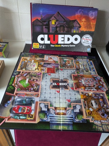Cluedo tokens spare - cluedo, pieces