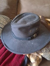 Outback Trading Company Men's