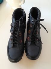 Ladies Walking Boots