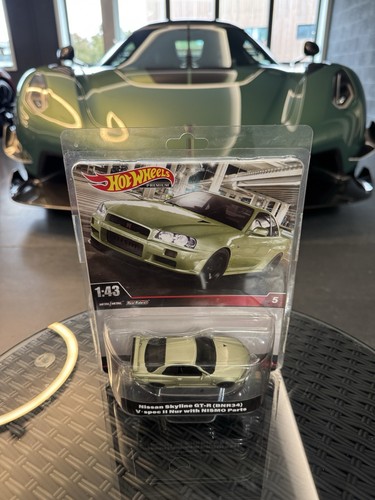 Hot wheels premium - hot, nissan