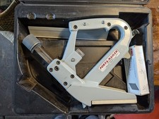 Porta Nailer In Case with spares, 7000 Nails, And Hammer