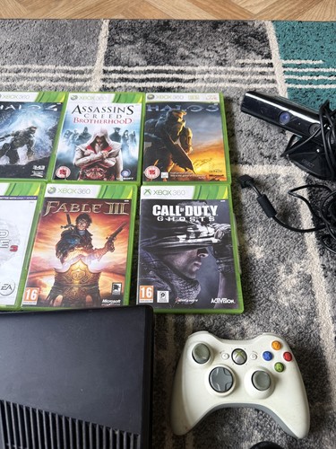 Xbox 360 black model - s,
