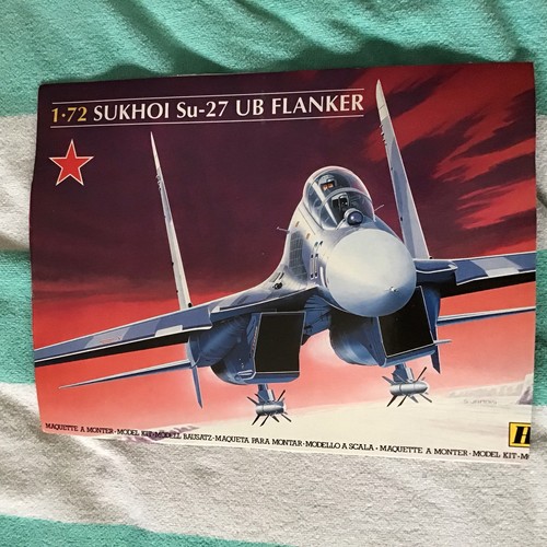 Old 1990s heller sukhoi - sukhoi, su-27