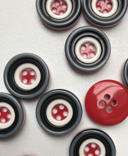 Stripe buttons 18mm - x,