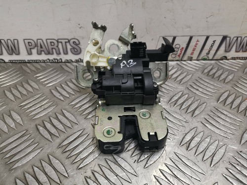 Boot lock catch mechanism audi - catch,